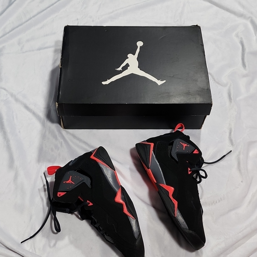Youth size 6 JORDAN TRUE FLIGHT BG. BLACK/INFRARED 23-ANTHRACITE